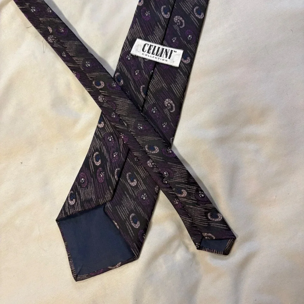Cellini Collection Men's Dark Purple Swirl Patterned Silk‎ Necktie